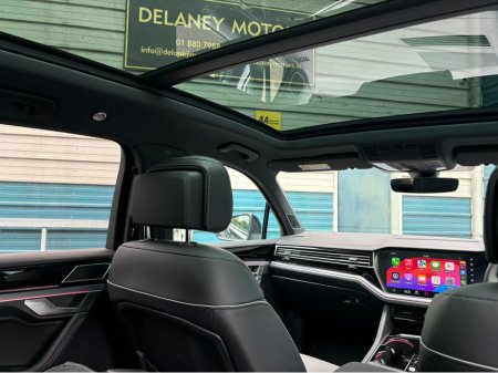 2023 Volkswagen Touareg N1 2 Seat Commercial Van €59,950 thumbnail