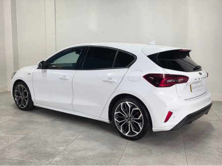 2023 Ford Focus - thumbnail 12