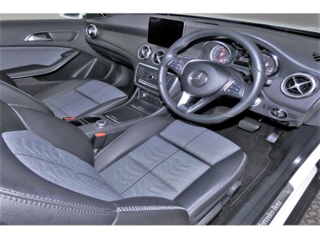 2019 Mercedes-Benz GLA Class GLA 180 *HALF LEATHER*REVERSE CAM*PARK SENSORS* €25,890 thumbnail