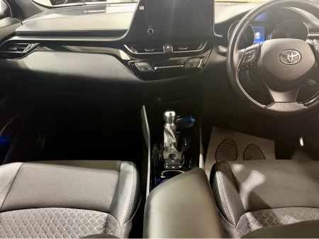 2023 Toyota C-HR HYBRID SPORT 4DR AUTO €29,500 thumbnail