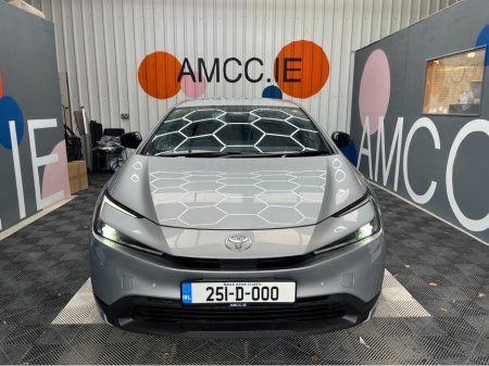 2025 Toyota Prius - photo 6