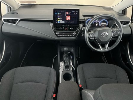 2024 Toyota Corolla LUNA SALOON AUTO Hybrid €29,950 thumbnail