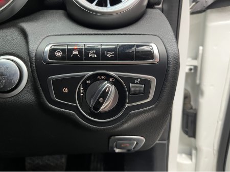 2016 Mercedes-Benz C Class €17950! 2016 MERCEDES-BENZ C350E STATIONWAGON AVANTGARDE 2.0 AUTOMATIC / CRUISE CONTROL / REVERSE CAMERA / ELECTRIC MEMORY & HEATED SEATS €17,950 thumbnail