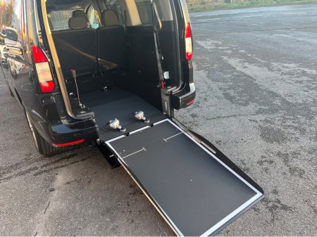 2026 Ford Tourneo Connect Titanium Auto, Wheelchair Accessible €43,404 thumbnail