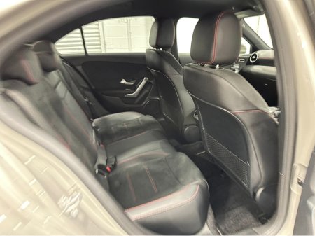 2021 Mercedes-Benz A Class (211) A200D AMG AUTO €31,950 thumbnail