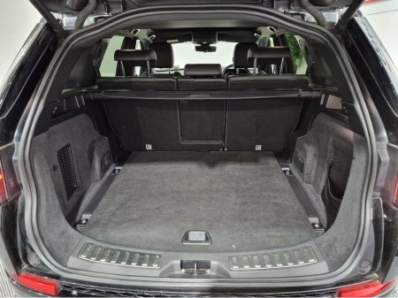 2021 Land Rover Discovery Sport P300E R-DYNAMIC HSE (PAN ROOF) AWD AUTOMATIC **TOP SPEC / APPLE CARPLAY / BLIND SPOT ASSIST / CRUISE CONTROL / ELECTRIC BOOTLID / FULL LEATHER / HEATED SEATS / MERIDIAN SOUND / 360 DEGREE CAMERA** €36,900 thumbnail