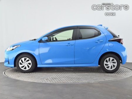 2023 Toyota Yaris - thumbnail 6