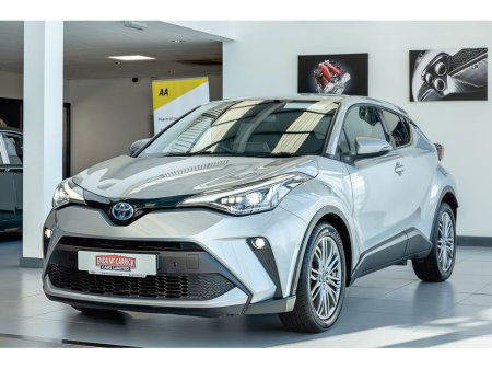 2023 Toyota C-HR SOL HYBRID €26,899 thumbnail