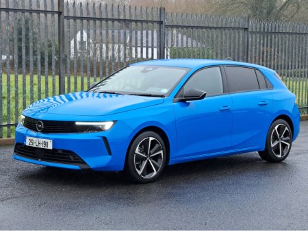 2025 Opel Astra ELEGANCE 1.2TURBO 110BHP **REVERSING CAMERA** €29,950 thumbnail