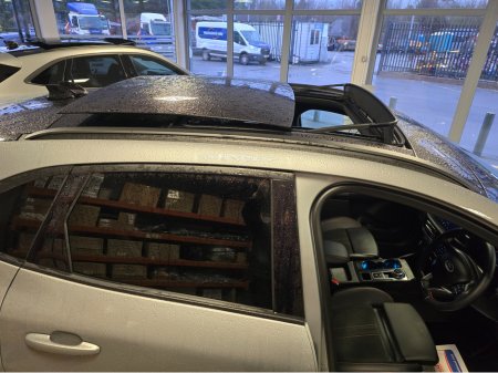 2025 Ford Kuga ST-LINE PHEV PAN ROOF €39,800 thumbnail