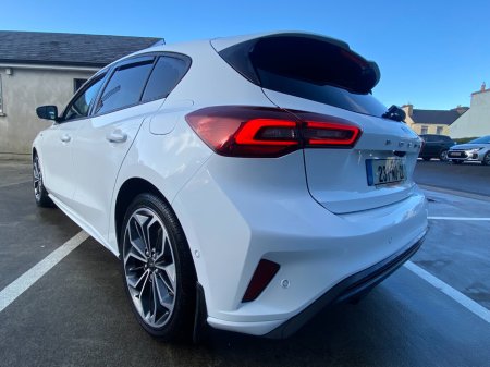 2023 Ford Focus - thumbnail 8