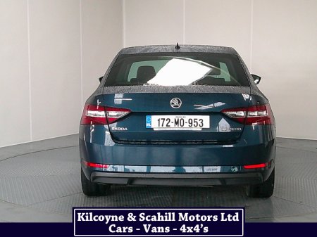 2017 Skoda Superb - thumbnail 6