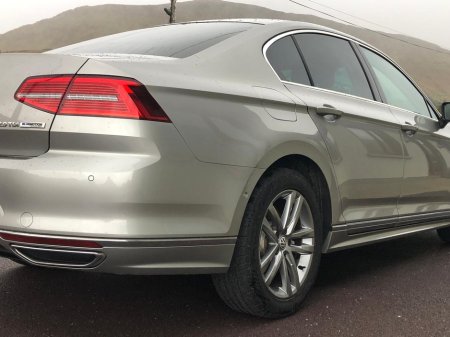 2016 Volkswagen Passat HIGHLINE 2.0 TDI MANUAL 6SPEED FWD 150HP  rline €14,500 thumbnail