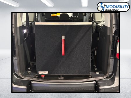 2025 Volkswagen Caddy Wheelchair Accessible 7 Seat €58,995 thumbnail