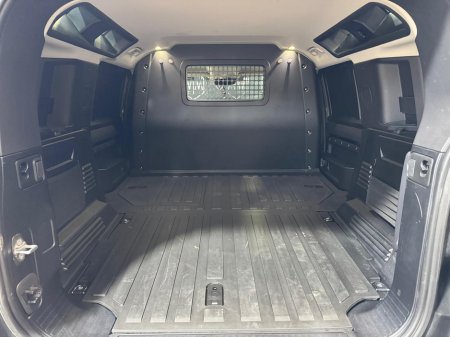 2021 Land Rover Defender - thumbnail 25