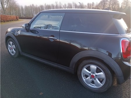 2015 MINI One Mini //One//1.2L// Automatic//3 Door €11,950 thumbnail