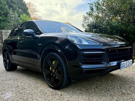 2020 Porsche Cayenne 3.0 V6 HYBRID *F.PORSCHE.S.H* €55,950