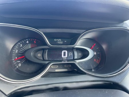 2017 Renault Captur dCi 90 EDC SIGNATURE X NAV €10,950 thumbnail