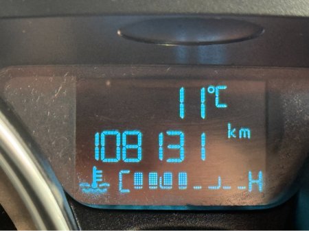 2016 Ford Fiesta - thumbnail 16