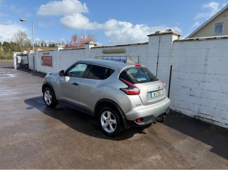 2016 Nissan Juke - thumbnail 2