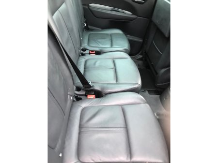 2017 Peugeot 5008 FAMILY 1.6 BLUE HDI 120 L LEATHER €7,950 thumbnail