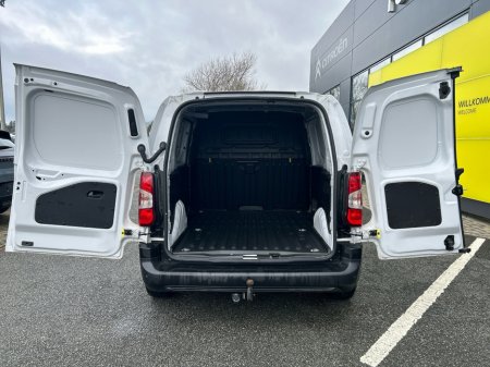 2025 Citroen Berlingo LX PLUS BLUEHDI 100 M thumbnail