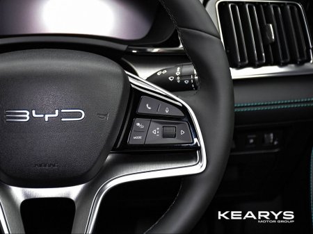 2025 BYD Seal U Comfort Dm-I PHEV Auto €41,888 thumbnail