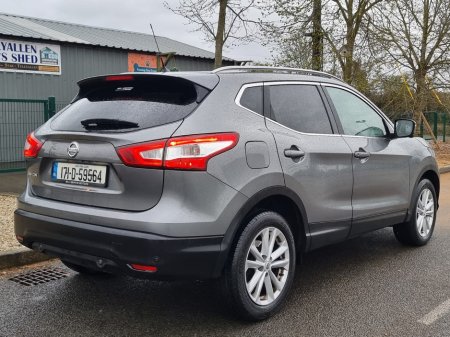 2017 Nissan Qashqai - thumbnail 4