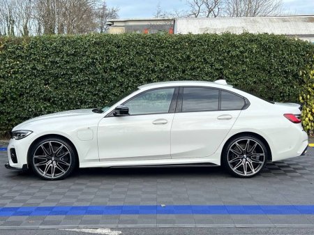 2021 BMW 3 Series 330e M-SPORT COMPETITION 2.0 HYBRID // LOW MILEAGE // 20