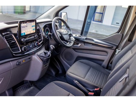 2019 Ford Transit Custom 300 LWB LIMITED. UPGRADED ALLOYS, SIDE BARS, UPGRADED FRONT GRILL AND SPLITTER. LOOKS THE PART. €23,950 thumbnail