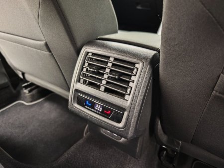 2022 Volkswagen Golf 1.0 ETSI ACTIVE Automatic, Reversing camera €24,995 thumbnail