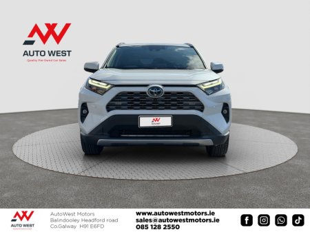 2024 Toyota Rav4 - photo 2