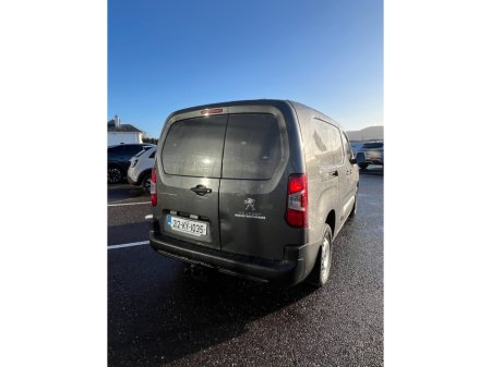 2021 Peugeot Partner  €16,950 thumbnail