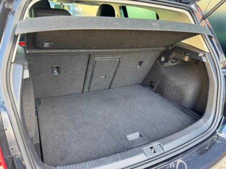 2014 Volkswagen Golf - thumbnail 11