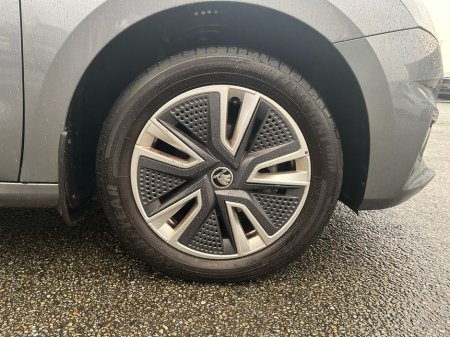 2024 Skoda Fabia - thumbnail 5