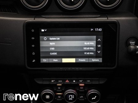 2023 Dacia Duster Journey TCe 150 4x2 AUTO NBI €24,990 thumbnail