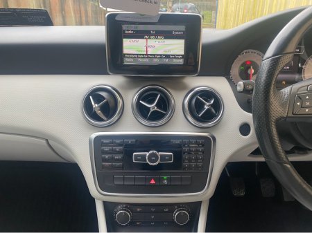 2015 Mercedes-Benz A Class 180 URBAN 5DR €12,999 thumbnail