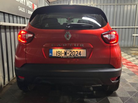 2019 Renault Captur - thumbnail 2