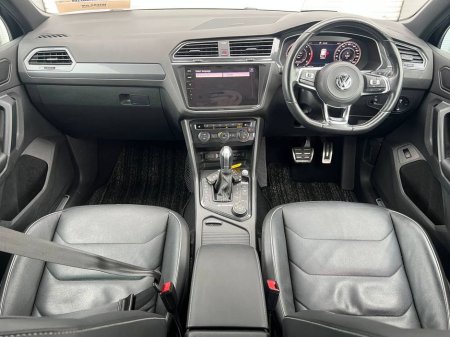 2018 Volkswagen Tiguan R-LINE 4MOTION BLACK EDITION 2.0 TDI // FULL SERVICE HISTORY // LEATHER HEATED SEATS // 360 PARKING CAMERAS €29,900 thumbnail