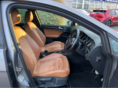 2014 Volkswagen Golf EDITION 40 AUTOMATIC 1.4 PETROL //HALF LEATHER SEATS//HEATED SEATS//REVERSE CAMERA//ADAPTIVE CRUISE CONTROL//KEYLESS ENTRY// €13,950 thumbnail