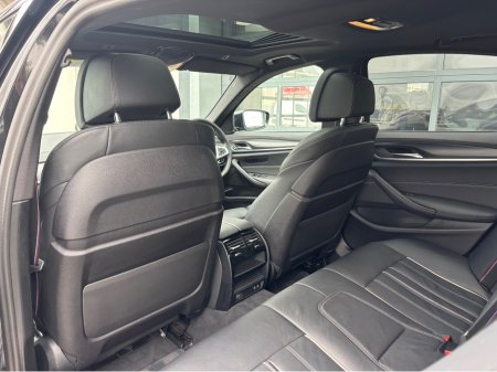 2022 BMW 5 Series - thumbnail 17