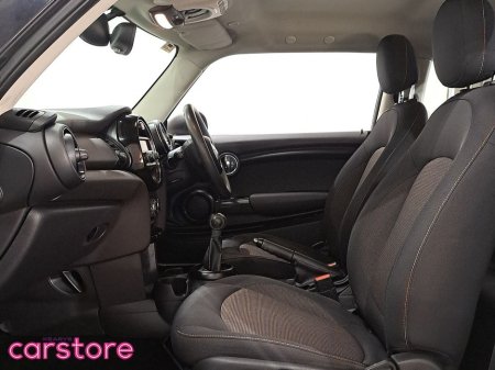 2017 MINI Hatch ONE D XN12 2 DR €14,480 thumbnail