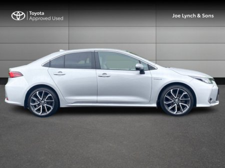 2022 Toyota Corolla COROLLA HYBRID SOL SALOON €29,945