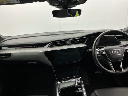 2022 Audi e-tron - view 2