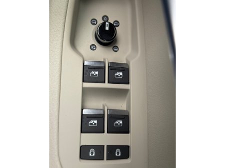 2019 Audi A6 2.0TDI 204 S tronic SE €23,900 thumbnail