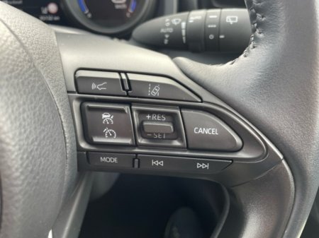 2023 Toyota Yaris - thumbnail 15