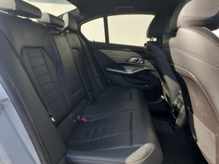 2023 BMW 3 Series - thumbnail 11