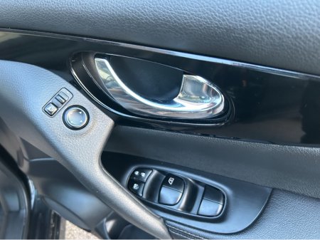 2018 Nissan Qashqai - thumbnail 15