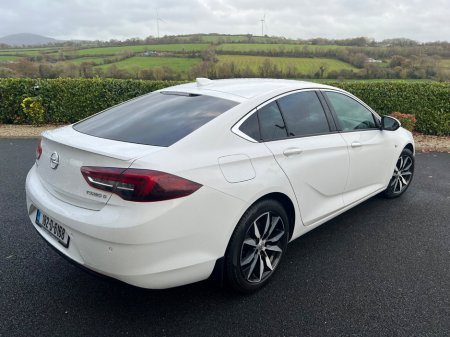 2018 Opel Insignia 1.6 (136PS) Turbo D auto SRi €13,950