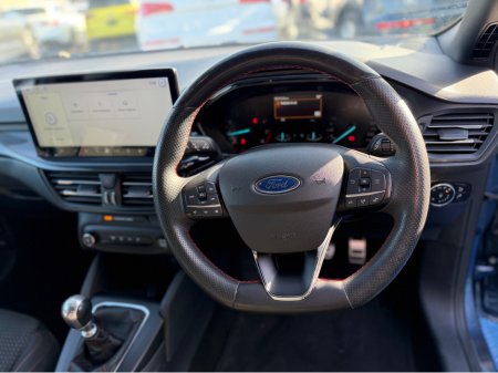 2023 Ford Focus - thumbnail 19